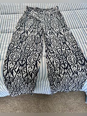 Like new flirtatious brand